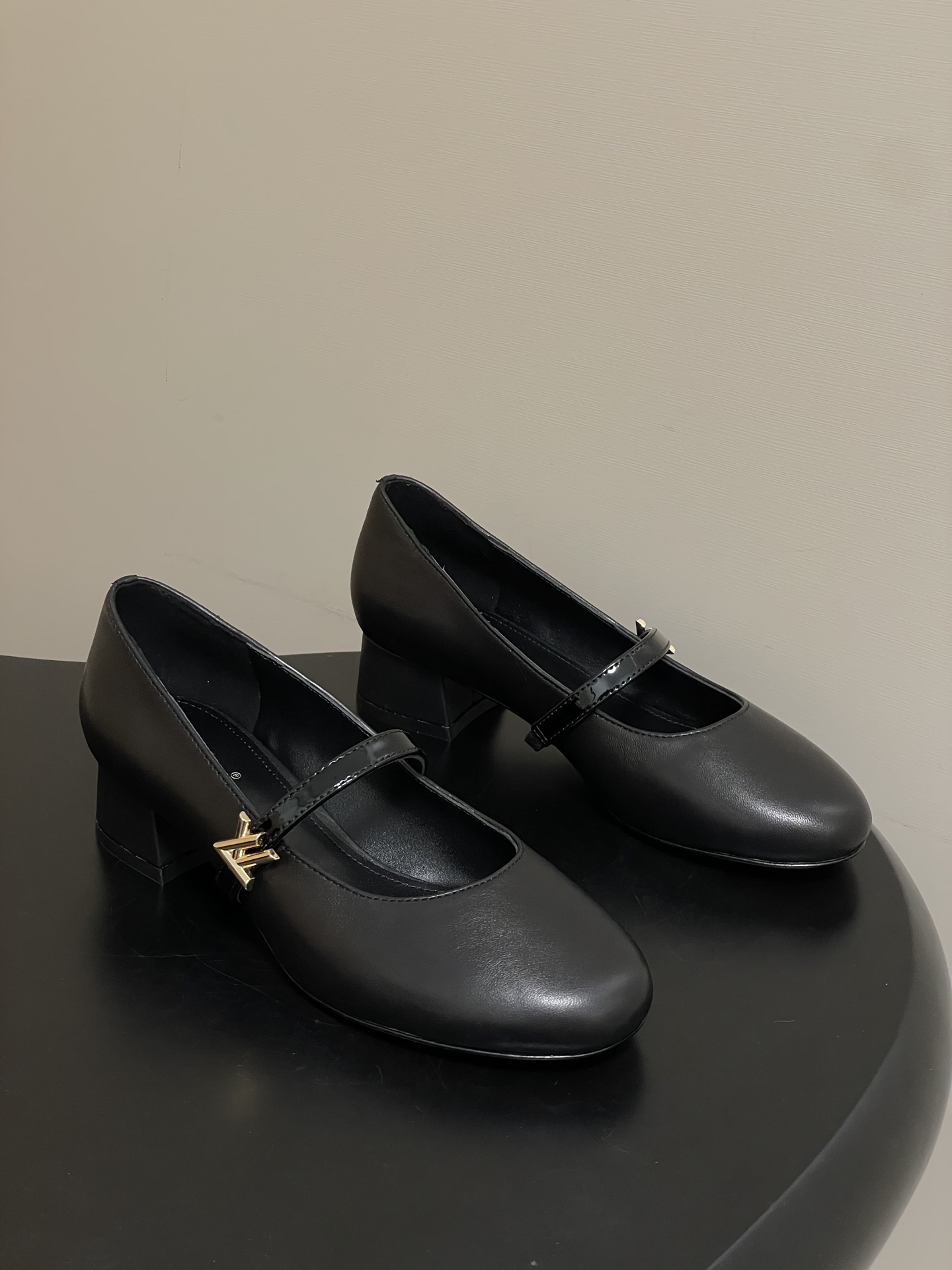 Women's high heels
